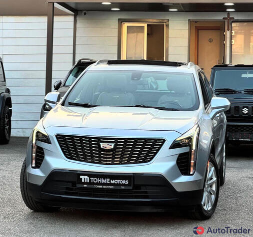 $32,500 Cadillac XT4 - $32,500 2