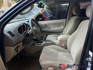 $13,700 Toyota Fortuner - $13,700 8