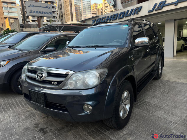 $13,700 Toyota Fortuner - $13,700 2