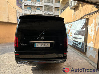 $40,000 Mercedes-Benz Viano - $40,000 6