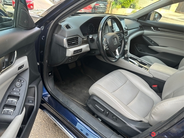 $17,800 Honda Accord - $17,800 7