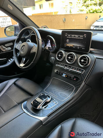 $32,000 Mercedes-Benz GLC - $32,000 7