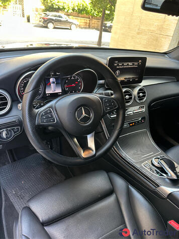 $32,000 Mercedes-Benz GLC - $32,000 9