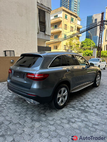 $32,000 Mercedes-Benz GLC - $32,000 5