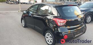 $8,000 Hyundai Grand i 10 - $8,000 5