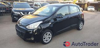 $8,000 Hyundai Grand i 10 - $8,000 4