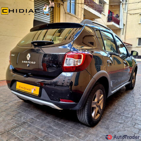 $0 Renault Sandero Stepway - $0 6