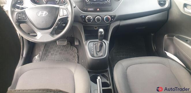 $7,900 Hyundai Grand i 10 - $7,900 6