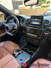 $52,000 Mercedes-Benz GLE - $52,000 7