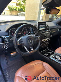 $52,000 Mercedes-Benz GLE - $52,000 9