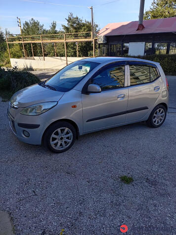 $5,000 Hyundai i10 - $5,000 3