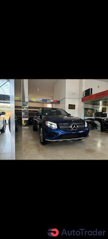 $35,000 Mercedes-Benz GLC - $35,000 4