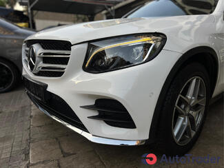 $25,000 Mercedes-Benz GLC - $25,000 10