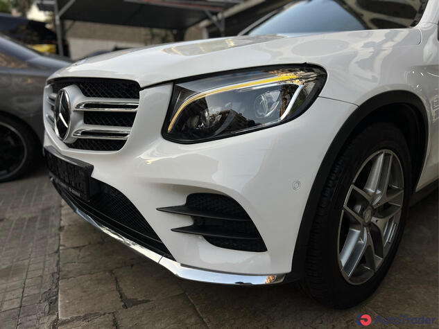 $25,000 Mercedes-Benz GLC - $25,000 10